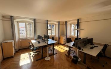 Office - image - 6