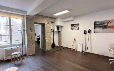 Office - image - 3