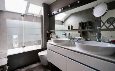 Maison contiguë 7 pièces - image - 10