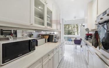 Apartment 8 rooms - image - 7