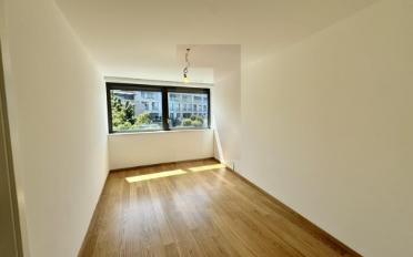 Apartment 4 rooms - image - 9
