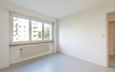 Apartment 4 rooms - image - 3