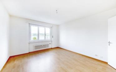 Apartment 4 rooms - image - 3