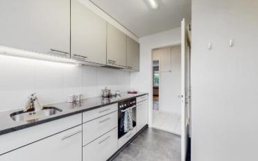 Apartment 4 rooms - image - 3