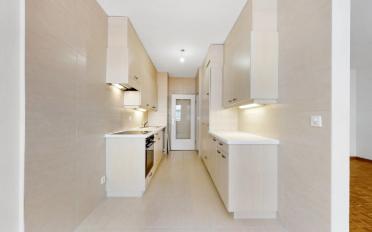 Apartment 5 rooms - image - 9