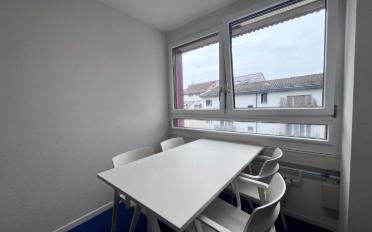 Office - image - 4