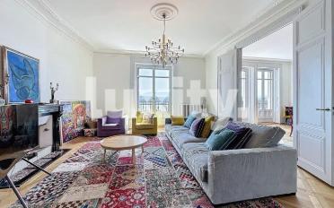 Apartment 8.5 rooms - image - 2