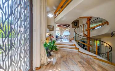 Single house 15 rooms - image - 6