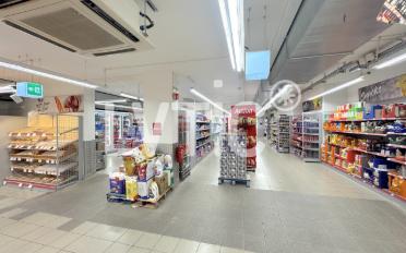 Commercial - image - 3