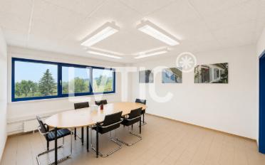 Office - image - 5
