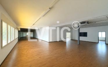 Office - image - 2