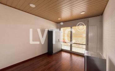 Office - image - 6