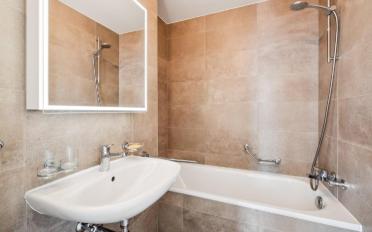 Apartment 5 rooms - image - 9