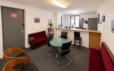 Bureau - image - 1