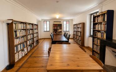 Bureau - image - 4