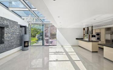 Villa 7.5 Zimmer - image - 4