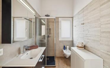 Bifamiliar house 10 rooms - image - 7