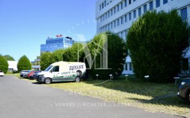 Office - image - 1