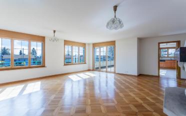 Einfamilienhaus 8.5 Zimmer - image - 1