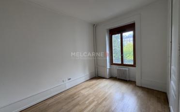 Office - image - 1