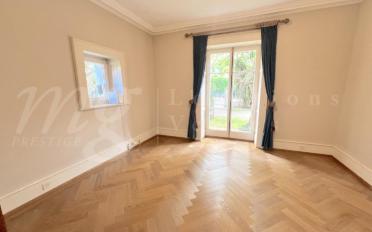 Single house 15 rooms - image - 11