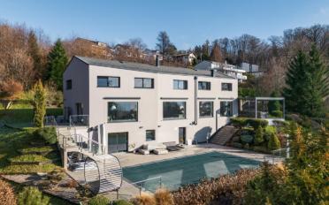 Villa 8.5 pièces - image - 1