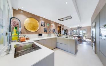 Einfamilienhaus 6.5 Zimmer - image - 3
