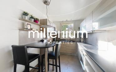 Furnished flat 6 rooms - image - 4