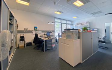 Bureau 3 pièces - image - 2