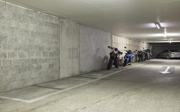 Covered parking place bike 1 room - image - 5