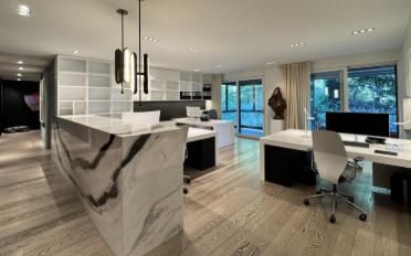 Office - image - 4