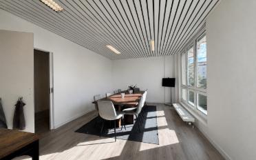 Office - image - 4