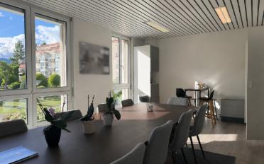 Office - image - 5