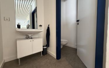 Office - image - 9