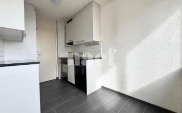 Apartment 4 rooms - image - 2
