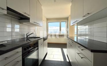 Apartment 4 rooms - image - 3