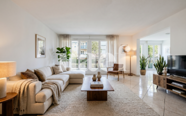 Apartment 7 rooms - image - 1