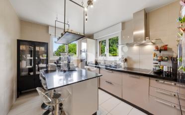Bifamiliar house 6 rooms - image - 4
