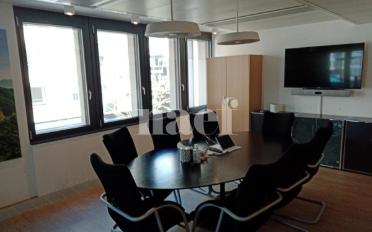 Office - image - 4