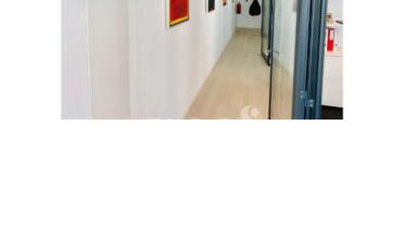Office - image - 9