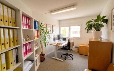 Office - image - 4