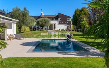 Villa 8 pièces - image - 1
