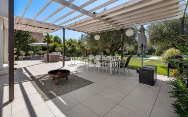 Villa 8 pièces - image - 9