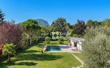 Villa 8 pièces - image - 11