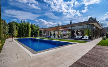 Single house 17 rooms - image - 12