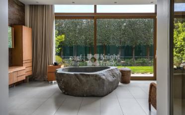 Single house 17 rooms - image - 11