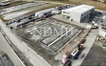 Building land - image - 3