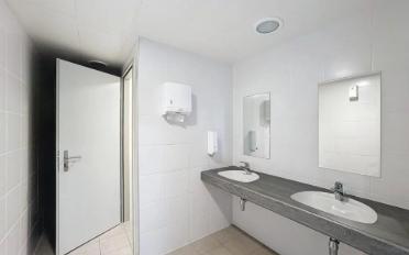 Office - image - 4