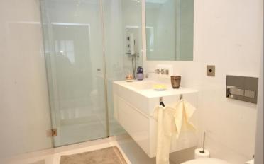 Furnished flat 3 rooms - image - 4