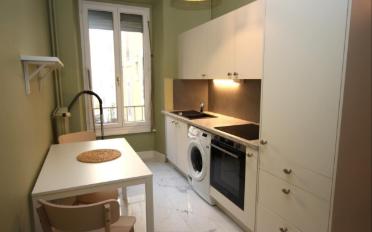 Furnished flat 2 rooms - image - 3